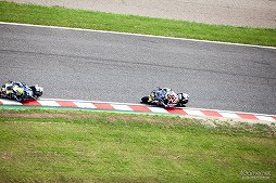 画像ギャラリー No.007のサムネイル画像 / 「鈴鹿8耐」と「真・三國無双8」がコラボ。会場でのステージや鈴木プロデューサーへのインタビューを掲載
