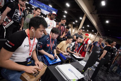 画像ギャラリー No.038のサムネイル画像 / ［EVO2019］年に一度の格ゲー祭「EVO2019」，初日Twitterまとめ。ソウルキャリバーVIの決勝は日本時間の12：00から