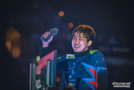 画像ギャラリー No.015のサムネイル画像 / ［EVO2019］Day3，最後の戦いがいよいよスタート。「BBTAG」「SFV AE」「鉄拳7」「スマブラSP」の決勝が行われる最終日Twitterまとめ