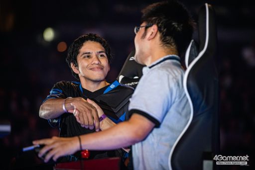 画像ギャラリー No.027のサムネイル画像 / ［EVO2019］Day3，最後の戦いがいよいよスタート。「BBTAG」「SFV AE」「鉄拳7」「スマブラSP」の決勝が行われる最終日Twitterまとめ