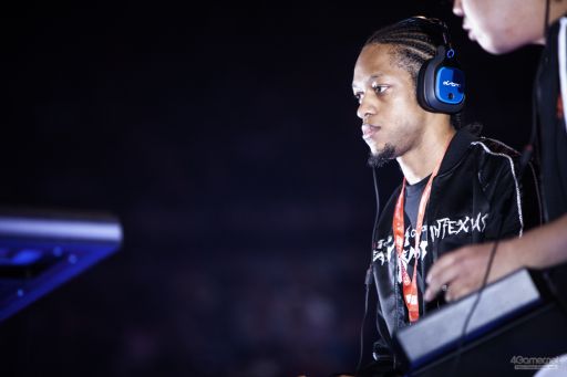 画像ギャラリー No.046のサムネイル画像 / ［EVO2019］Day3，最後の戦いがいよいよスタート。「BBTAG」「SFV AE」「鉄拳7」「スマブラSP」の決勝が行われる最終日Twitterまとめ