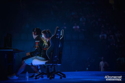 画像ギャラリー No.100のサムネイル画像 / ［EVO2019］Day3，最後の戦いがいよいよスタート。「BBTAG」「SFV AE」「鉄拳7」「スマブラSP」の決勝が行われる最終日Twitterまとめ