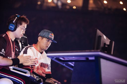 画像ギャラリー No.104のサムネイル画像 / ［EVO2019］Day3，最後の戦いがいよいよスタート。「BBTAG」「SFV AE」「鉄拳7」「スマブラSP」の決勝が行われる最終日Twitterまとめ