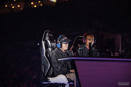 画像ギャラリー No.120のサムネイル画像 / ［EVO2019］Day3，最後の戦いがいよいよスタート。「BBTAG」「SFV AE」「鉄拳7」「スマブラSP」の決勝が行われる最終日Twitterまとめ