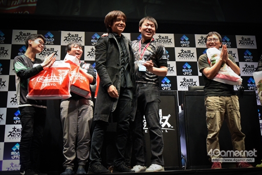 画像ギャラリー No.006のサムネイル画像 / ［EVO Japan］「大乱闘スマッシュブラザーズ SPECIAL」部門優勝はしゅーとん選手。Winner'sのまま無敗でEVO Japan制覇を成し遂げる