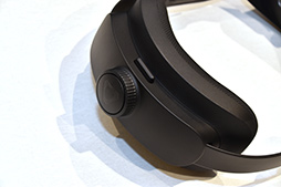 画像ギャラリー No.009のサムネイル画像 / 西川善司の3DGE：5K解像度の業務用VR HMD「VIVE Focus 3」体験レポート。VRコントローラのトラッキング精度に驚く