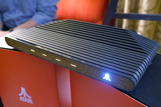 画像ギャラリー No.002のサムネイル画像 / ［GDC 2018］新作ゲーム機「Atari VCS」，その正体はAMD製APU搭載のLinuxマシンだ