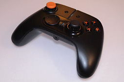 画像ギャラリー No.008のサムネイル画像 / ［GDC 2018］新作ゲーム機「Atari VCS」，その正体はAMD製APU搭載のLinuxマシンだ