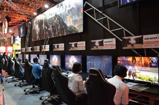画像ギャラリー No.001のサムネイル画像 / ［TGS 2018］「GOD EATER 3」プレイレポート。新神器パーツ「バイティングエッジ」「へヴィムーン」や，新アクションを体験可能