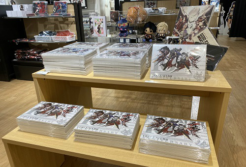 画像ギャラリー No.011のサムネイル画像 / 「GOD EATER展 10TH ANNIVERSARY」がマルイシティ横浜で開催中。キャラデザインを手がける板倉耕一氏と小林くるみ氏のコメントも掲載
