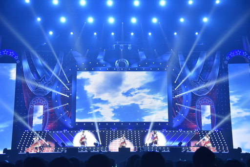 画像ギャラリー No.003のサムネイル画像 / 「ウマ娘 4th EVENT」東京公演 DAY1をレポート。サプライズすぎた“1日限りの伝説木魚ライブ”に新衣装の披露など，ファンも歓喜！