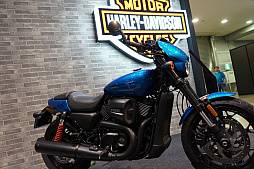 画像ギャラリー No.017のサムネイル画像 / バイクの祭典・TMCS2018に出展されていた「Monster Energy Supercross」＆「TT ISLE OF MAN」を紹介。バイクの写真も