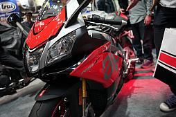 画像ギャラリー No.038のサムネイル画像 / バイクの祭典・TMCS2018に出展されていた「Monster Energy Supercross」＆「TT ISLE OF MAN」を紹介。バイクの写真も