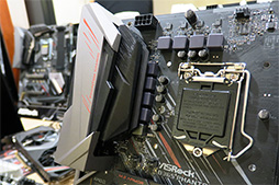 画像ギャラリー No.003のサムネイル画像 / ASRock,エントリー市場向けチップセット「Intel B365」搭載のゲーマー向けマザーボードを初公開