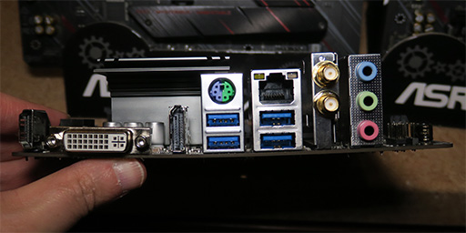 画像ギャラリー No.009のサムネイル画像 / ASRock,エントリー市場向けチップセット「Intel B365」搭載のゲーマー向けマザーボードを初公開