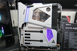 画像ギャラリー No.007のサムネイル画像 / 今年のASRockはThunderbolt 3推し？ Thunderbolt 3対応のX570マザーボードやRX 570搭載の外付けグラフィックスカードを披露