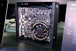 画像ギャラリー No.011のサムネイル画像 / 今年のASRockはThunderbolt 3推し？ Thunderbolt 3対応のX570マザーボードやRX 570搭載の外付けグラフィックスカードを披露