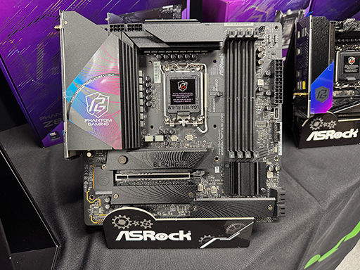 画像ギャラリー No.009のサムネイル画像 / 「Core Ultra 200S」に対応したASRock製のゲーマー向けマザーボードが10月25日に国内発売。独自の高品質部材採用で電源回路をさらに強化