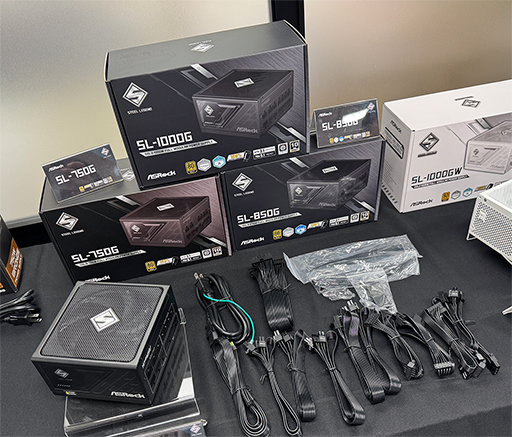 画像ギャラリー No.011のサムネイル画像 / ASRockらしいこだわりを盛り込んだ電源ユニットが国内初披露。一部の製品は12月13日に販売開始