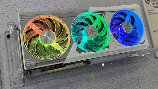 画像ギャラリー No.002のサムネイル画像 / Radeon RX 9060 XT搭載カードや光らないマザーボードなど,ASRockブースの注目製品をチェック