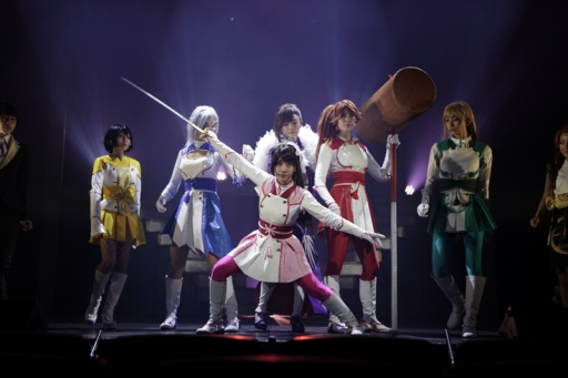 画像ギャラリー No.002のサムネイル画像 / 舞台「新サクラ大戦 the Stage 〜二つの焔〜」が開幕。進化した帝国華撃団・花組が世界各国の華撃団と熱いバトルを繰り広げる