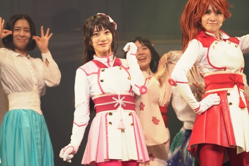 画像ギャラリー No.014のサムネイル画像 / 舞台「新サクラ大戦 the Stage 〜二つの焔〜」が開幕。進化した帝国華撃団・花組が世界各国の華撃団と熱いバトルを繰り広げる