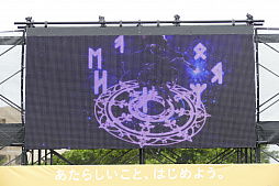 画像ギャラリー No.007のサムネイル画像 / 新作スマホアプリ「ファイブキングダム」が沖縄国際映画祭に登場。とろサーモン，和牛，平成ノブシコブシが登壇したステージイベントをレポート