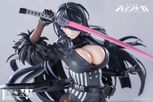 画像ギャラリー No.004のサムネイル画像 / 「機動戦隊アイアンサーガ」は6月29日に配信開始。中村悠一さんがCVを務めるパイロット「ベカス」と専用機のビジュアルも掲載