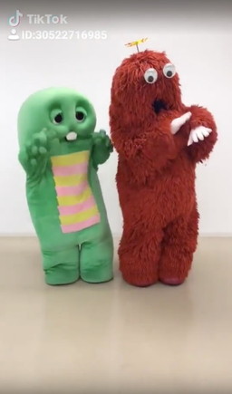画像ギャラリー No.002のサムネイル画像 / 「プレカトゥスの天秤」スペシャルサポーターのガチャピン・ムックがTikTokに登場