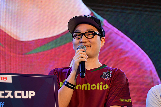 画像ギャラリー No.023のサムネイル画像 / 「ウイニングイレブン 2019」，e-Sports イノフェスCUP 決勝戦の模様をお届け。優勝したウイイレのプロ“Mayageka選手”にも話を聞いた