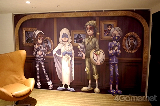 画像ギャラリー No.009のサムネイル画像 / 「Identity V」コラボルームを紹介。東京・池袋の高層ホテルに，リッチな客室に描き下ろしイラストが調和したハンター・サバイバールームが登場