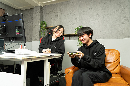 画像ギャラリー No.002のサムネイル画像 / 【PR】eスポーツチーム「AXIZ WAVE」に迫る練習密着&インタビュー。強さの秘訣はメンバー同士の信頼と結束力