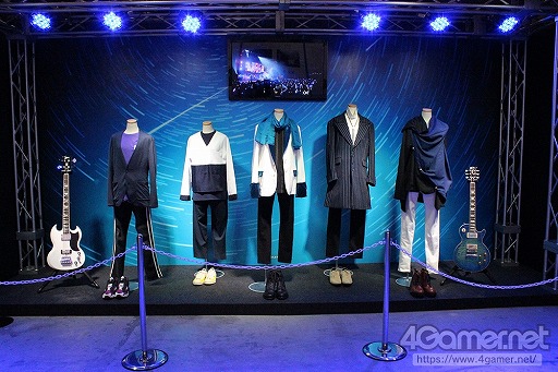 画像ギャラリー No.006のサムネイル画像 / ライブ衣装やアニメに登場した○○も！　合同展示イベント「バンドリ！＆スタァライト展」より「アルゴナビス展」をフォトレポート