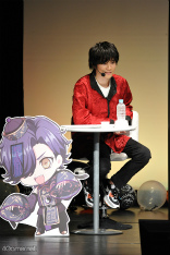 画像ギャラリー No.015のサムネイル画像 / “じゃいろあくしあ”が仮装やトーク，朗読劇に大奮闘！　「ナビハロ！ -GYROAXIA Halloween Party-」の模様をフォトレポートでお届け