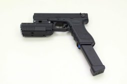 画像ギャラリー No.002のサムネイル画像 / ナツメアタリが開発を手がける新感覚ガンシューティング「GunArena」，プレイレポート＆開発者インタビュー。エアソフトガンを軸に，新しい“大人の遊び”を目指す