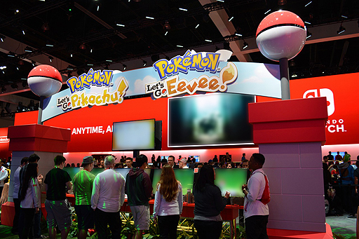 画像ギャラリー No.002のサムネイル画像 / ［E3 2018］「ポケットモンスター Let's GO！ ピカチュウ・イーブイ」プレイレポート。野生のポケモンとのバトルが「Pokémon GO」形式に