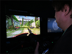 なぜかゲームがうまくなる？ NVIDIAブースでウワサの360Hzディスプレイを体験