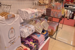 画像ギャラリー No.025のサムネイル画像 / 「アイカツフレンズ！」でトップアイドルを目指す！　新しく始める人に向けてゲームの遊び方や関連ショップを紹介します