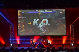 画像ギャラリー No.017のサムネイル画像 / 「DEAD OR ALIVE 6 Fatal Match in Japan」フォトレポート。オンラインで研鑽を積んだニューヒーロー,シマズ選手が優勝を飾る