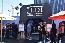 画像ギャラリー No.001のサムネイル画像 / ［E3 2019］「Star Wars ジェダイ：フォールン・オーダー」ゲームプレイデモがEA PLAY会場で公開。映画さながらの演出で新たな“スターウォーズ体験”を実現