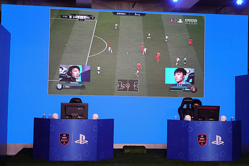 画像ギャラリー No.001のサムネイル画像 / 「FIFA 19」の世界大会「CONTINENTAL CUP 2018」，日本からはナスリ選手が進出。日本代表選考会をレポート