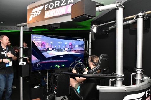 画像ギャラリー No.003のサムネイル画像 / ［E3 2018］イギリスが舞台のシリーズ最新作「Forza Horizon 4」の魅力に迫る。動的な季節の移り変わりがレースシーンに影響を与える