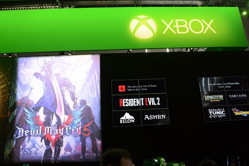画像ギャラリー No.001のサムネイル画像 / ［gamescom］短髪になろうが悪魔の腕を失おうがネロはネロ。シリーズ最新作「デビル メイ クライ 5」のプレイレポートをお届け