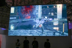 画像ギャラリー No.011のサムネイル画像 / ［TGS 2018］「デビル メイ クライ 5」 ステージイベントが開催。ロックマンコラボが発表され，河森正治氏がデビルブレイカーのデザインを語った