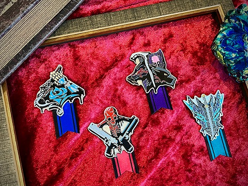 画像ギャラリー No.002のサムネイル画像 / 「デビル メイ クライ 5」，キャラクターエンブレムをモチーフにしたグッズを6月3日に発売