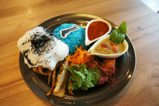 画像ギャラリー No.010のサムネイル画像 / カプコンカフェ「デビル メイ クライ」シリーズコラボの試食会レポート。ダンテをはじめとしたキャラクターたちをイメージしたメニューを楽しめる