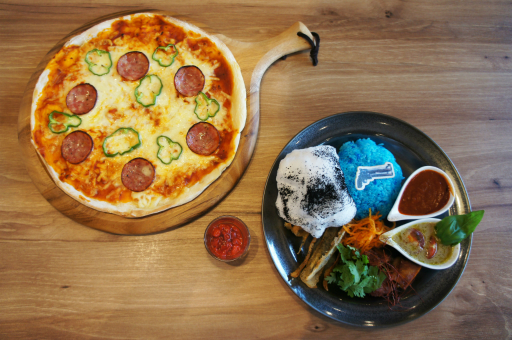 画像ギャラリー No.011のサムネイル画像 / カプコンカフェ「デビル メイ クライ」シリーズコラボの試食会レポート。ダンテをはじめとしたキャラクターたちをイメージしたメニューを楽しめる