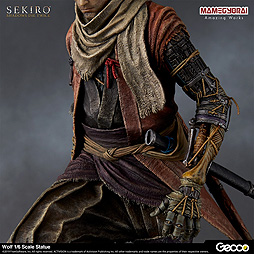 画像ギャラリー No.006のサムネイル画像 / 「SEKIRO」主人公・狼の1/6スケール スタチューが登場。体のラインや忍義手，そして台座まで，ディテールにこだわった造形に