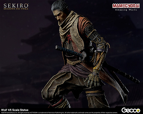 画像ギャラリー No.011のサムネイル画像 / 「SEKIRO」主人公・狼の1/6スケール スタチューが登場。体のラインや忍義手，そして台座まで，ディテールにこだわった造形に