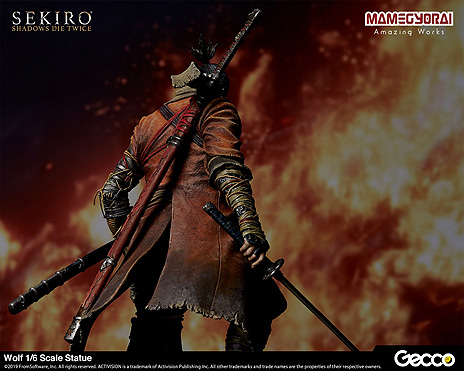 画像ギャラリー No.022のサムネイル画像 / 「SEKIRO」主人公・狼の1/6スケール スタチューが登場。体のラインや忍義手，そして台座まで，ディテールにこだわった造形に